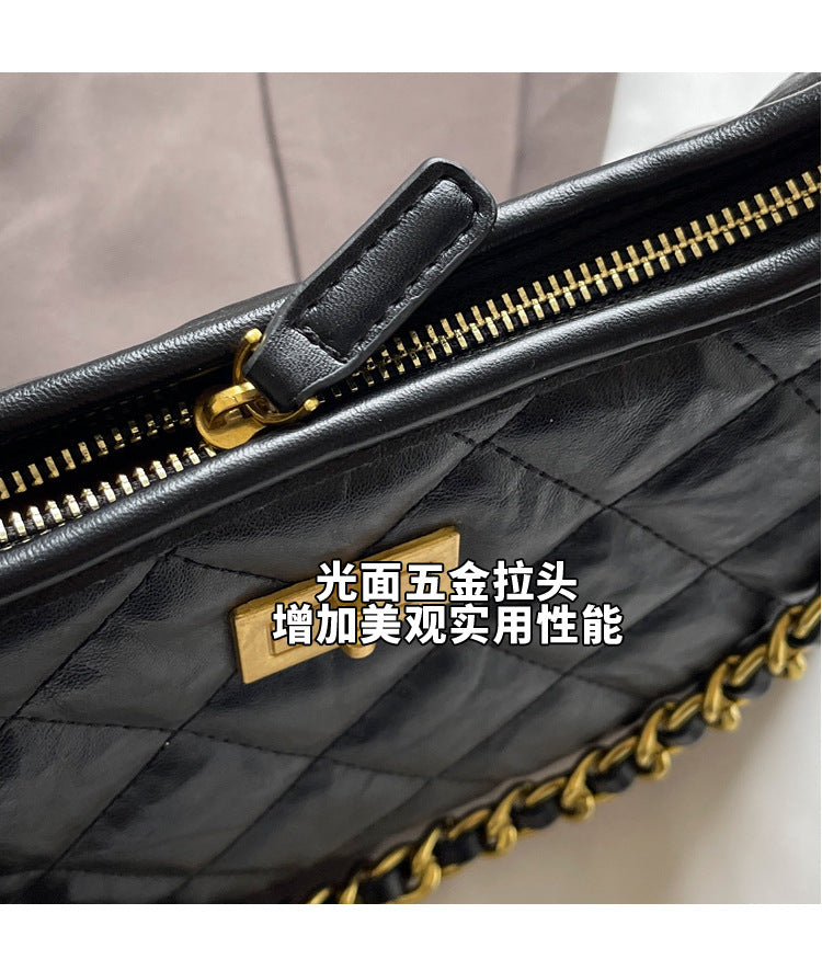 Vintage Quilted Small Chanel Style Chain Tote Bag for Women 2025 New Commuter Versatile Underarm Bag Single Shoulder Crossbody Bag