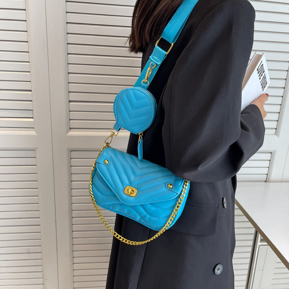 2022 New Women's Crossbody Bag Summer Shoulder Bag Trendy Small Niche Design Chain Embroidery Zipper Bag