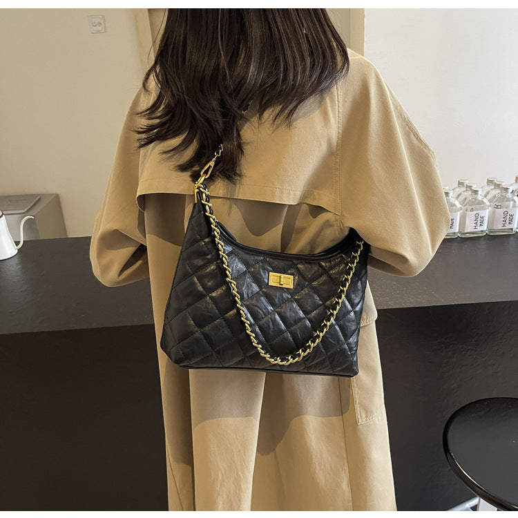 Vintage Quilted Small Chanel Style Chain Tote Bag for Women 2025 New Commuter Versatile Underarm Bag Single Shoulder Crossbody Bag