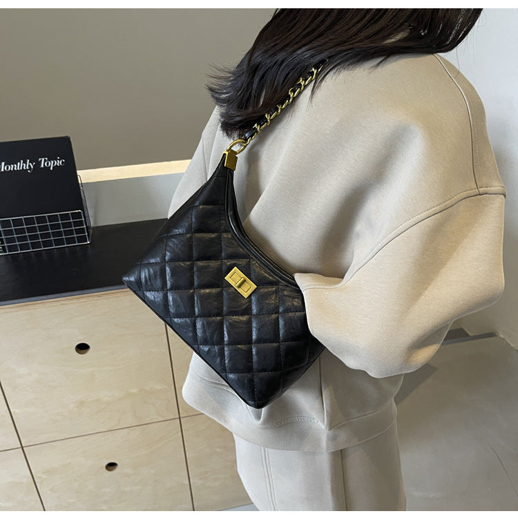 Vintage Quilted Small Chanel Style Chain Tote Bag for Women 2025 New Commuter Versatile Underarm Bag Single Shoulder Crossbody Bag