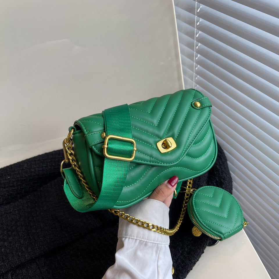2022 New Women's Crossbody Bag Summer Shoulder Bag Trendy Small Niche Design Chain Embroidery Zipper Bag