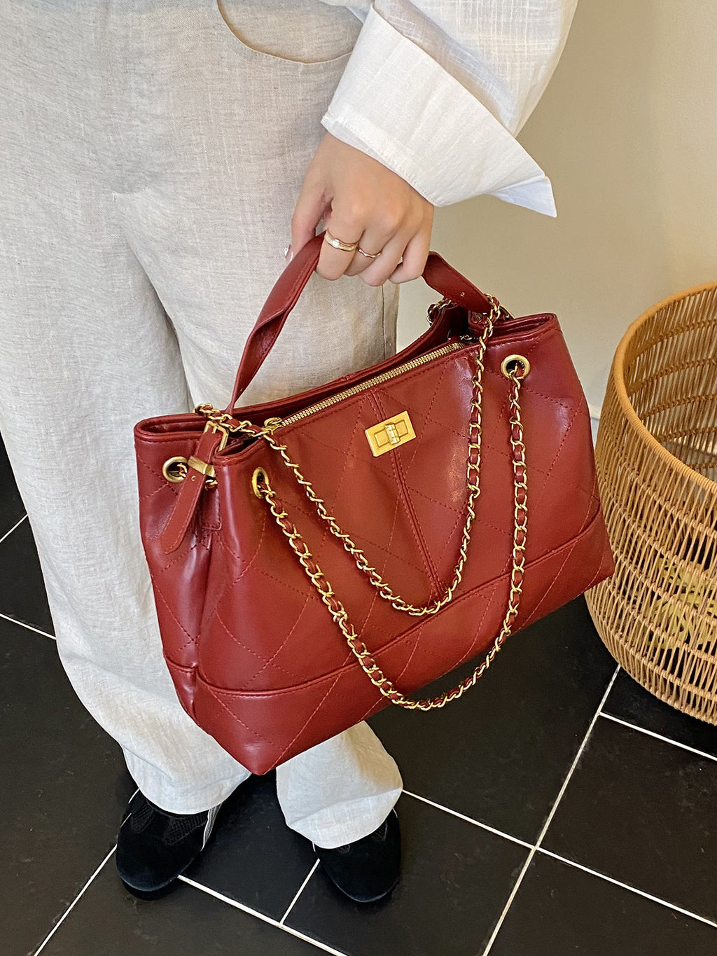 Commuting Large Capacity Bag for Women 2025 New Fashion Versatile Chain Shoulder Crossbody Bag High-end Handbag