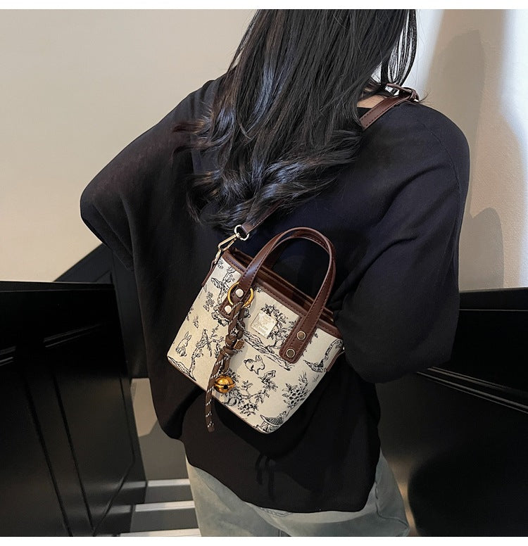 Super Popular Niche Embroidered Bag for Women 2025 New Fashion Versatile Crossbody Bag Color-Block Handbag Bucket Bag Small Tote Bag