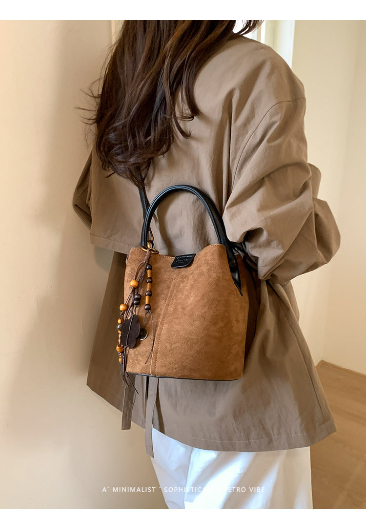 2025 Autumn Retro Suede Suede Bucket Bag High-Value Fashion Handheld Basket Bag Casual Single Shoulder Crossbody Bag
