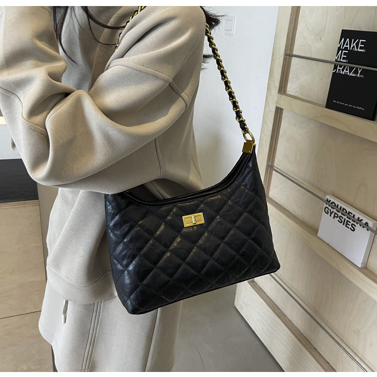 Vintage Quilted Small Chanel Style Chain Tote Bag for Women 2025 New Commuter Versatile Underarm Bag Single Shoulder Crossbody Bag