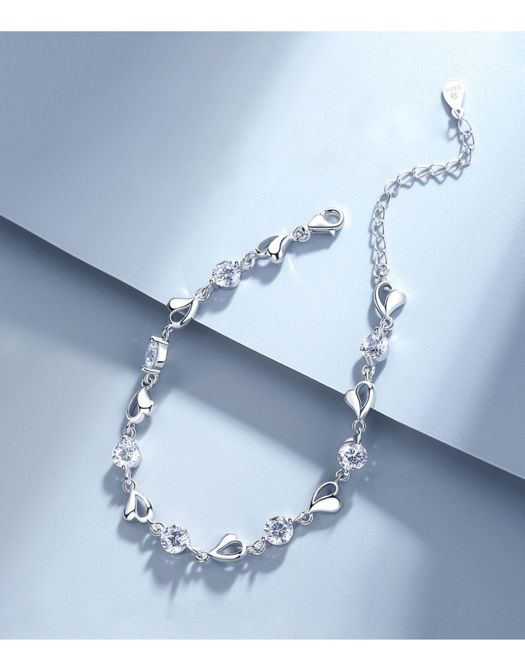 Ocean Heart Bracelet for Women, Light Luxury Niche Design, High-End Feel, Simple Sweet Temperament, Fresh Style, Gift for Best Friend