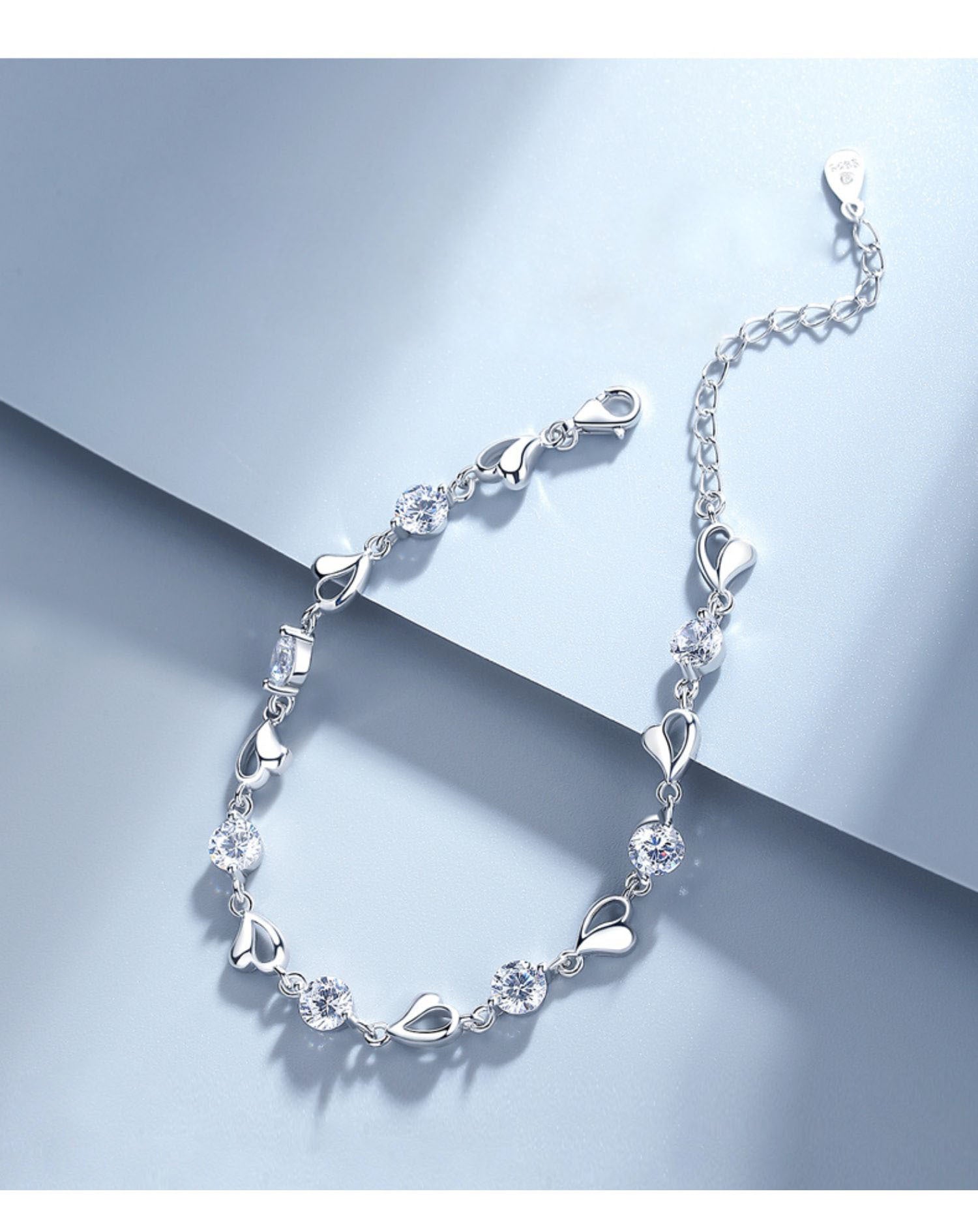 Ocean Heart Bracelet for Women, Light Luxury Niche Design, High-End Feel, Simple Sweet Temperament, Fresh Style, Gift for Best Friend