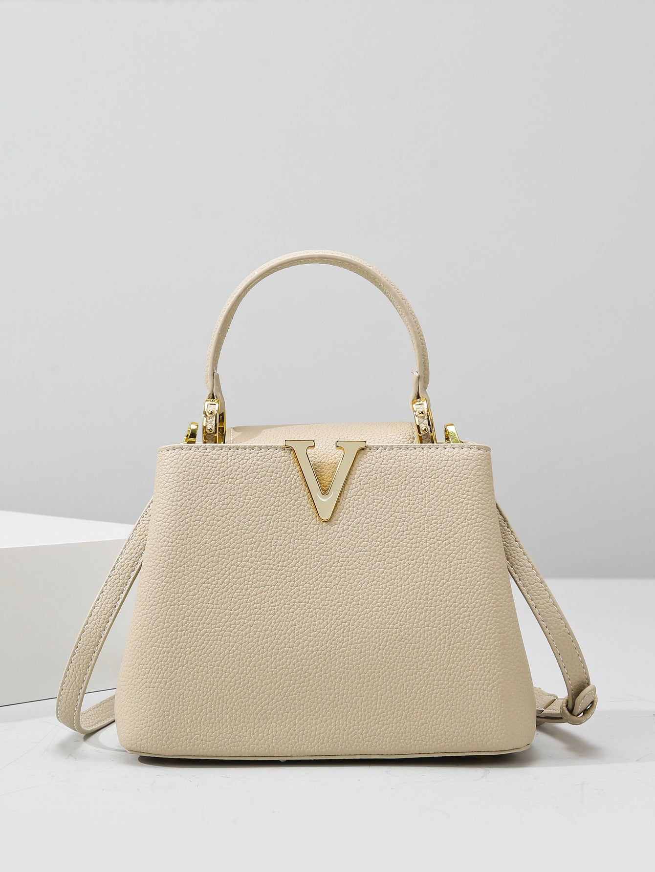 Women's Handbag 2025 Fashion Versatile Bucket Bag High-end Feel Large Capacity Commuter Crossbody Bag Women's Bag