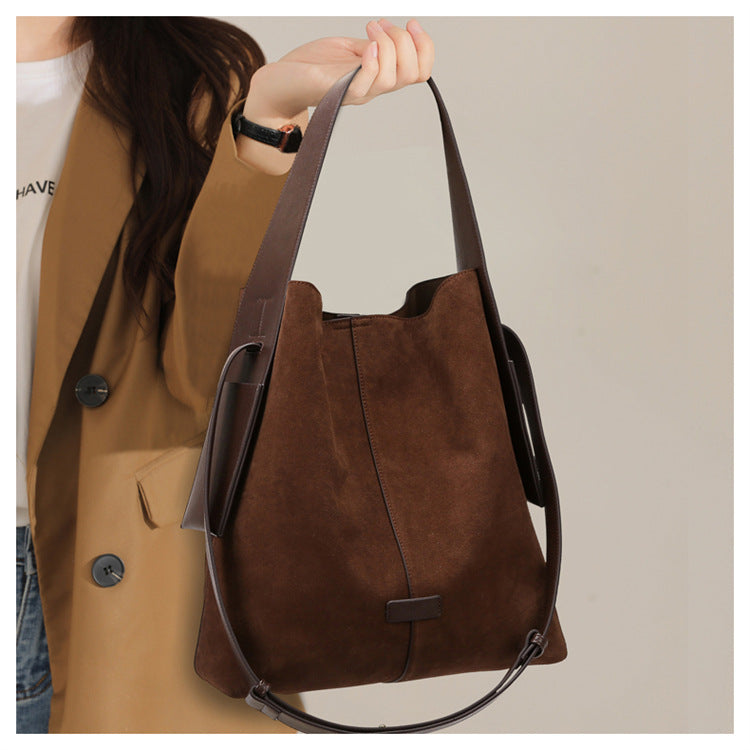 2025 New Fashion Matte Shoulder Bag Large Capacity High-end Handbag Commuter Bag for Women