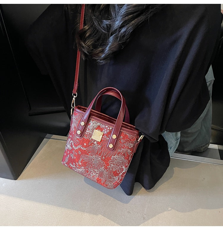 Super Popular Niche Embroidered Bag for Women 2025 New Fashion Versatile Crossbody Bag Color-Block Handbag Bucket Bag Small Tote Bag