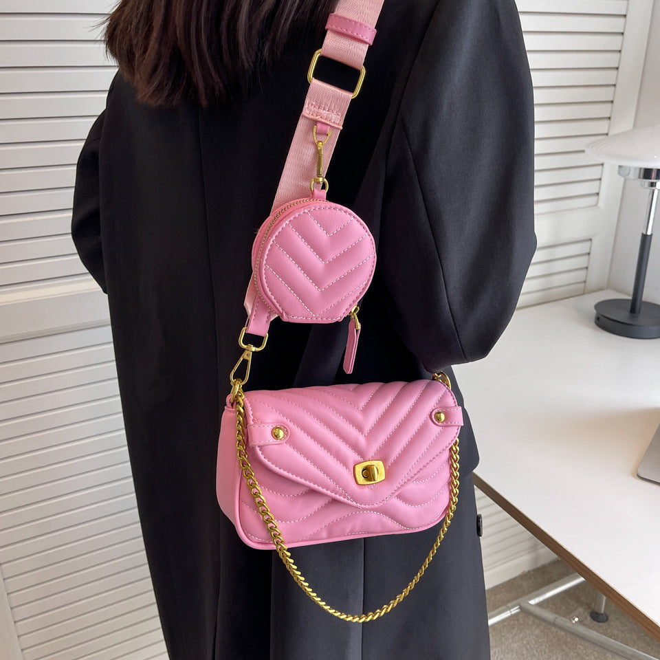2022 New Women's Crossbody Bag Summer Shoulder Bag Trendy Small Niche Design Chain Embroidery Zipper Bag