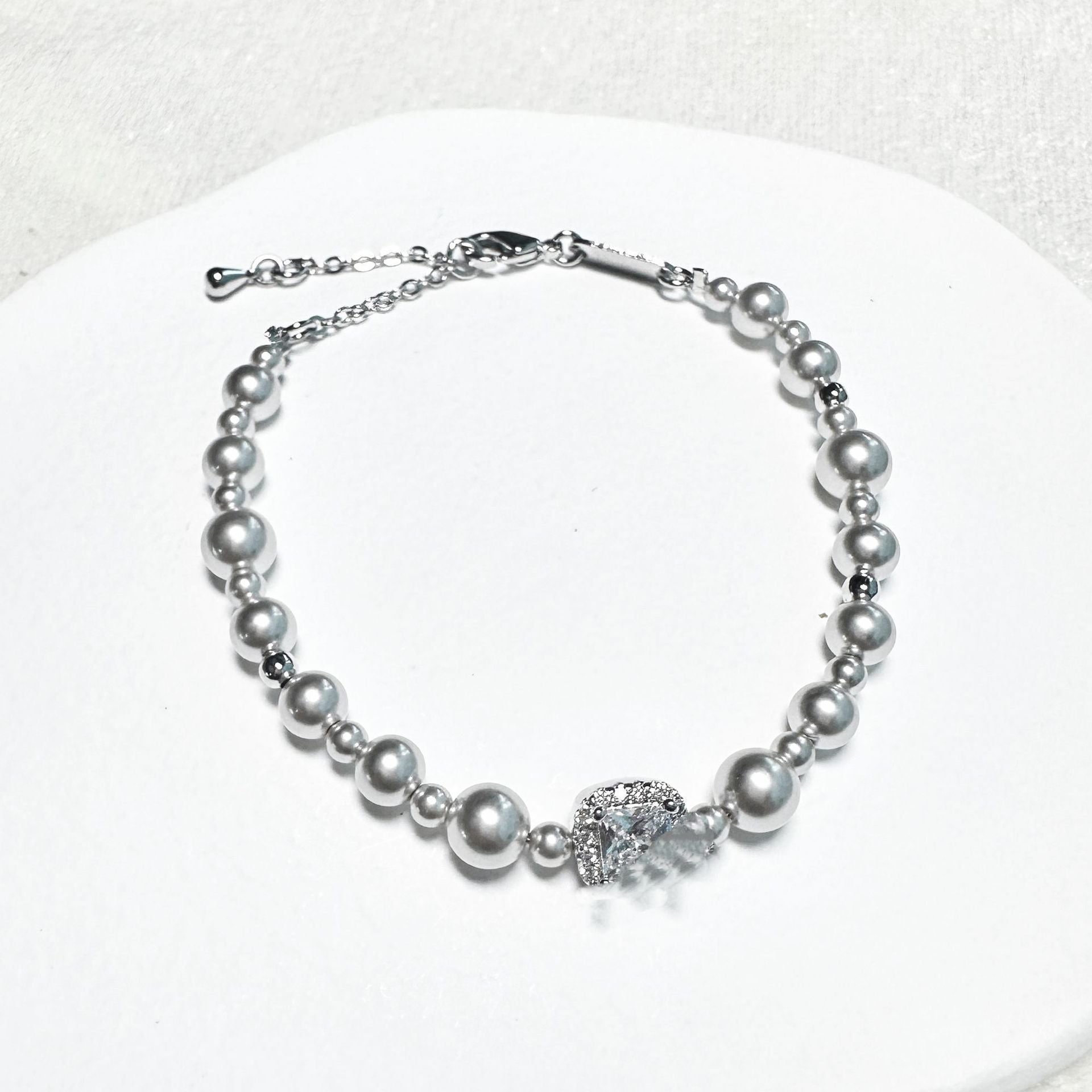 Pearl Bubble Sugar Cube Necklace for Women, Niche Design, High-End Feel, Light Luxury, Exquisite Versatile Collarbone Chain Necklace