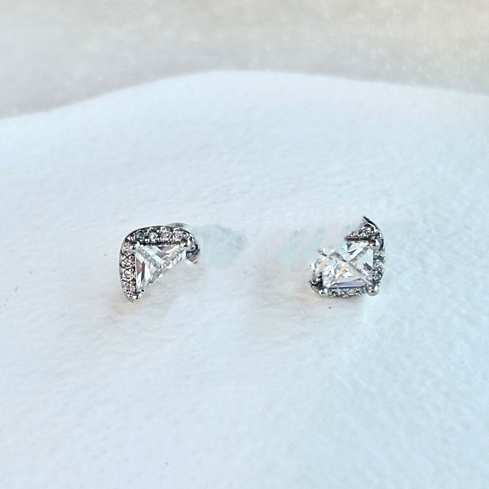 Pearl Bubble Sugar Cube Necklace for Women, Niche Design, High-End Feel, Light Luxury, Exquisite Versatile Collarbone Chain Necklace