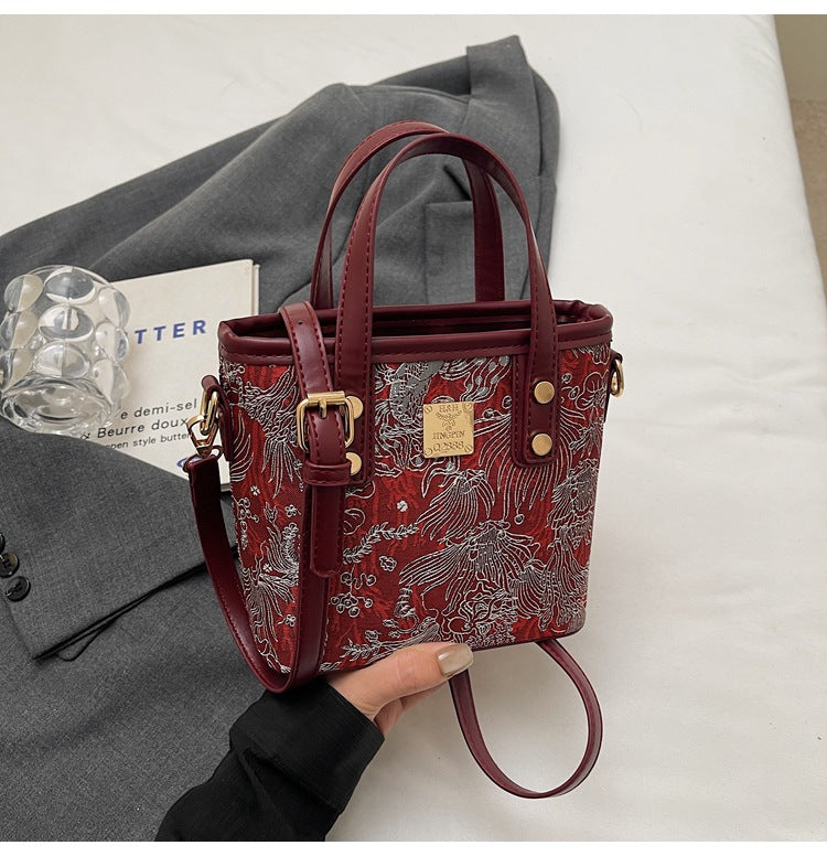 Super Popular Niche Embroidered Bag for Women 2025 New Fashion Versatile Crossbody Bag Color-Block Handbag Bucket Bag Small Tote Bag