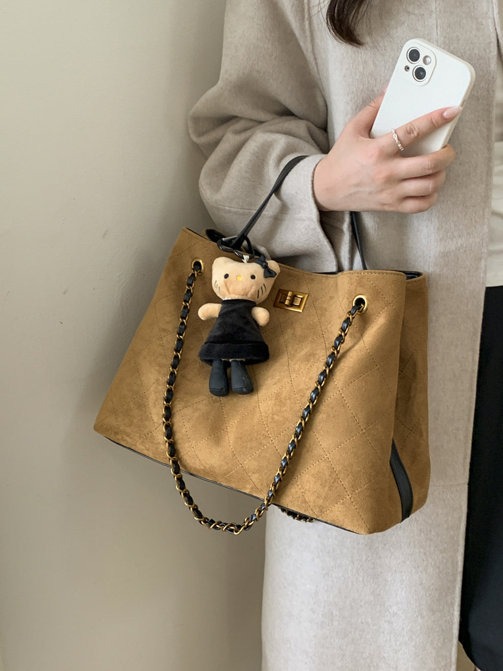 Vintage Suede Bag 2025 New Commuter Women's Shoulder Crossbody Bag Large Capacity Handbag Tote Bag