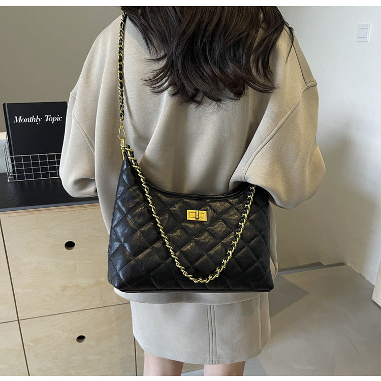 Vintage Quilted Small Chanel Style Chain Tote Bag for Women 2025 New Commuter Versatile Underarm Bag Single Shoulder Crossbody Bag