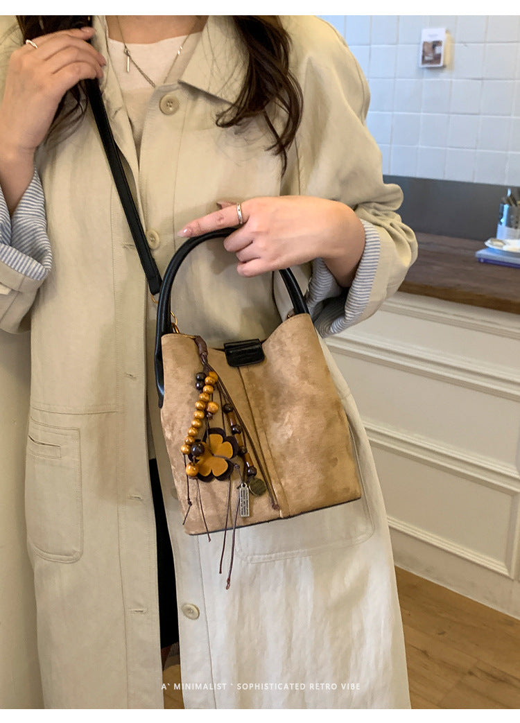 2025 Autumn Retro Suede Suede Bucket Bag High-Value Fashion Handheld Basket Bag Casual Single Shoulder Crossbody Bag