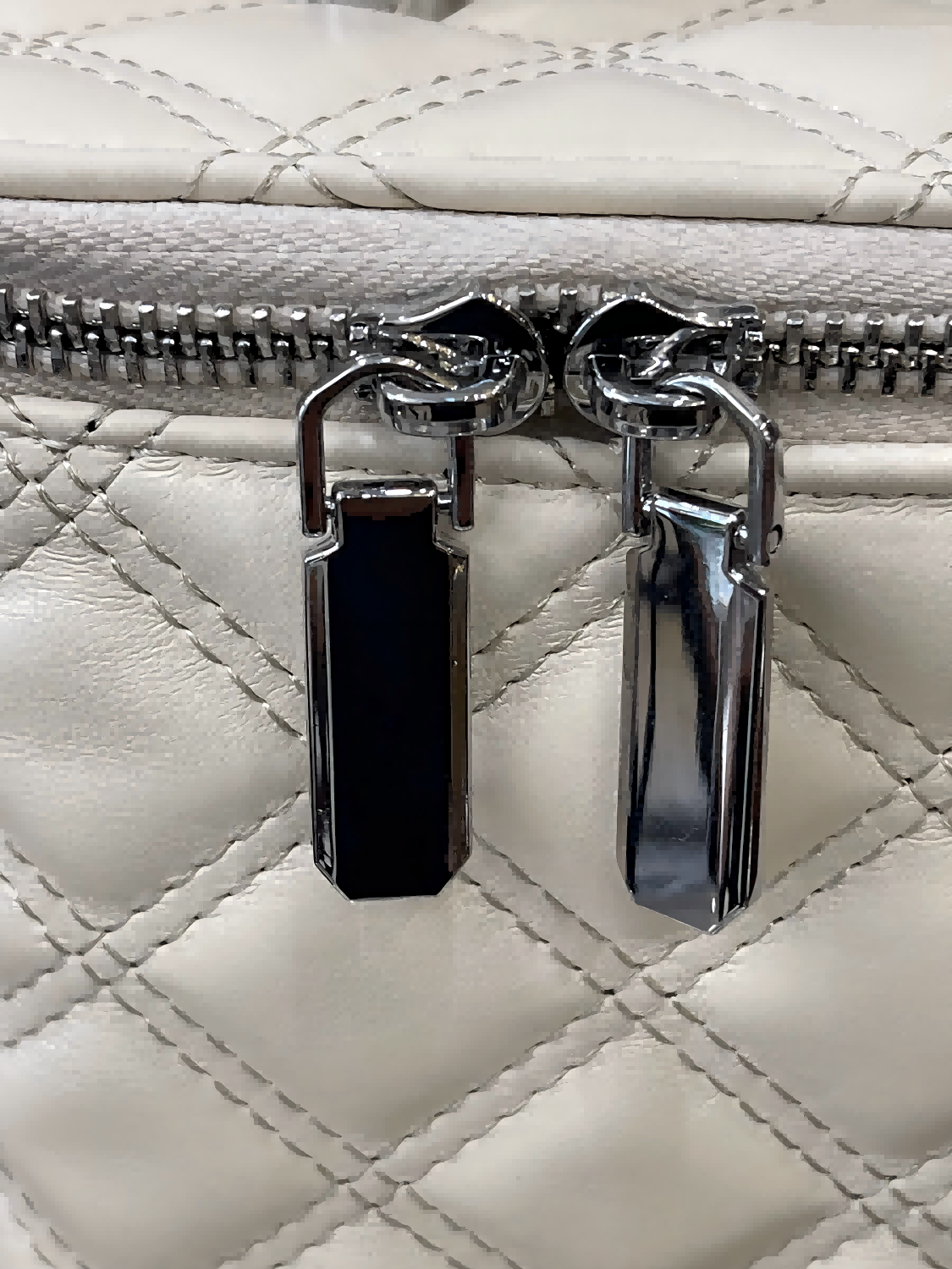 BELLAITY White Quilted Vegan Leather Bucket Bag Lunch Box Style Handbag
