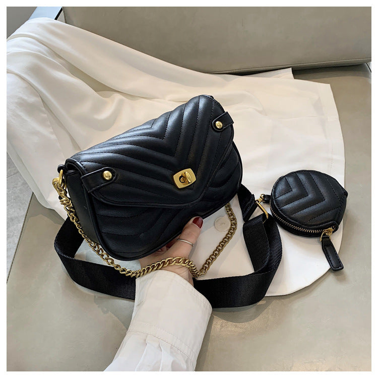 2022 New Women's Crossbody Bag Summer Shoulder Bag Trendy Small Niche Design Chain Embroidery Zipper Bag