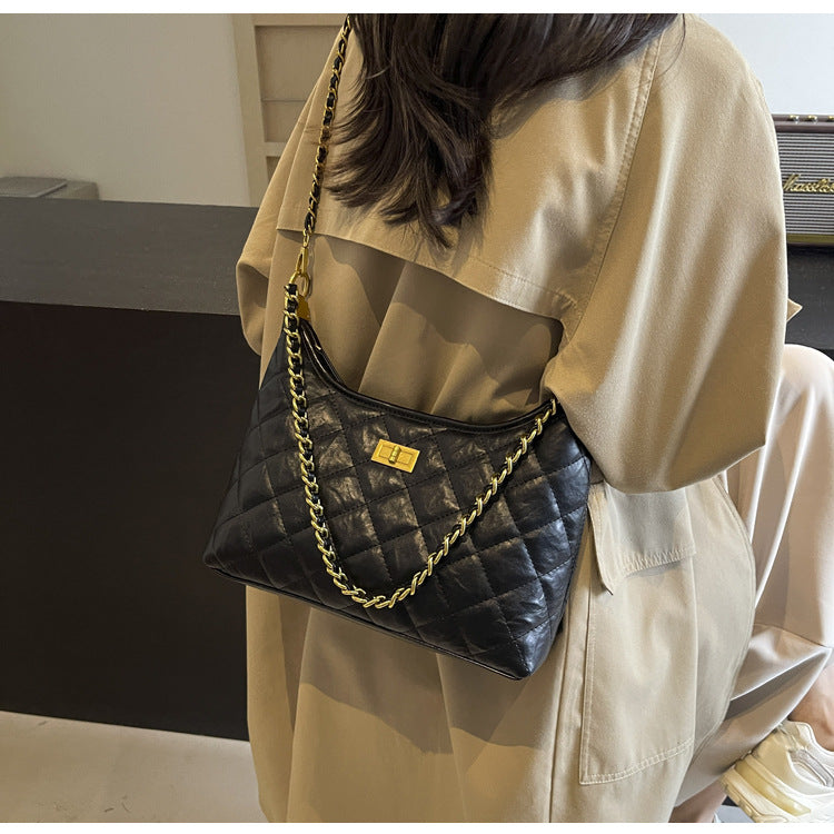 Vintage Quilted Small Chanel Style Chain Tote Bag for Women 2025 New Commuter Versatile Underarm Bag Single Shoulder Crossbody Bag