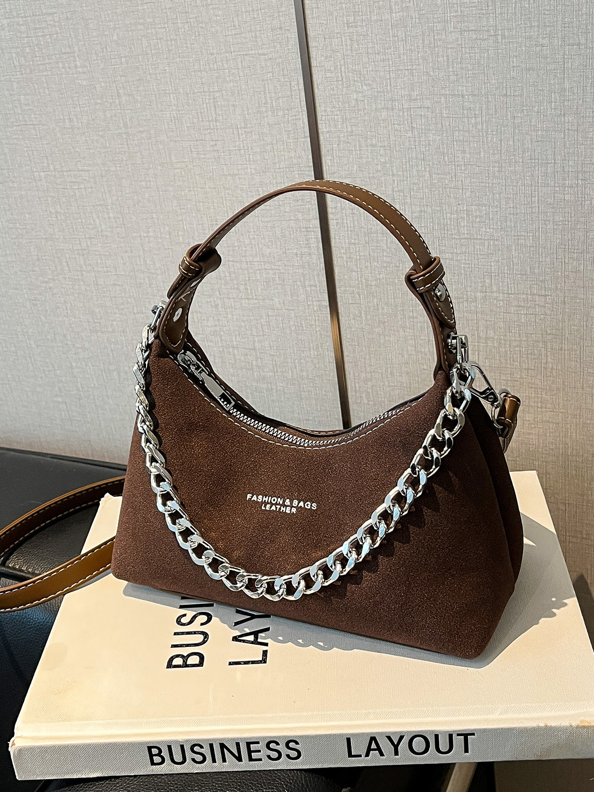 Autumn Winter Vintage Matte Bag for Women 2025 New Trendy Niche Handbag Small Tote Bag Popular Hot-Selling Crossbody Bag