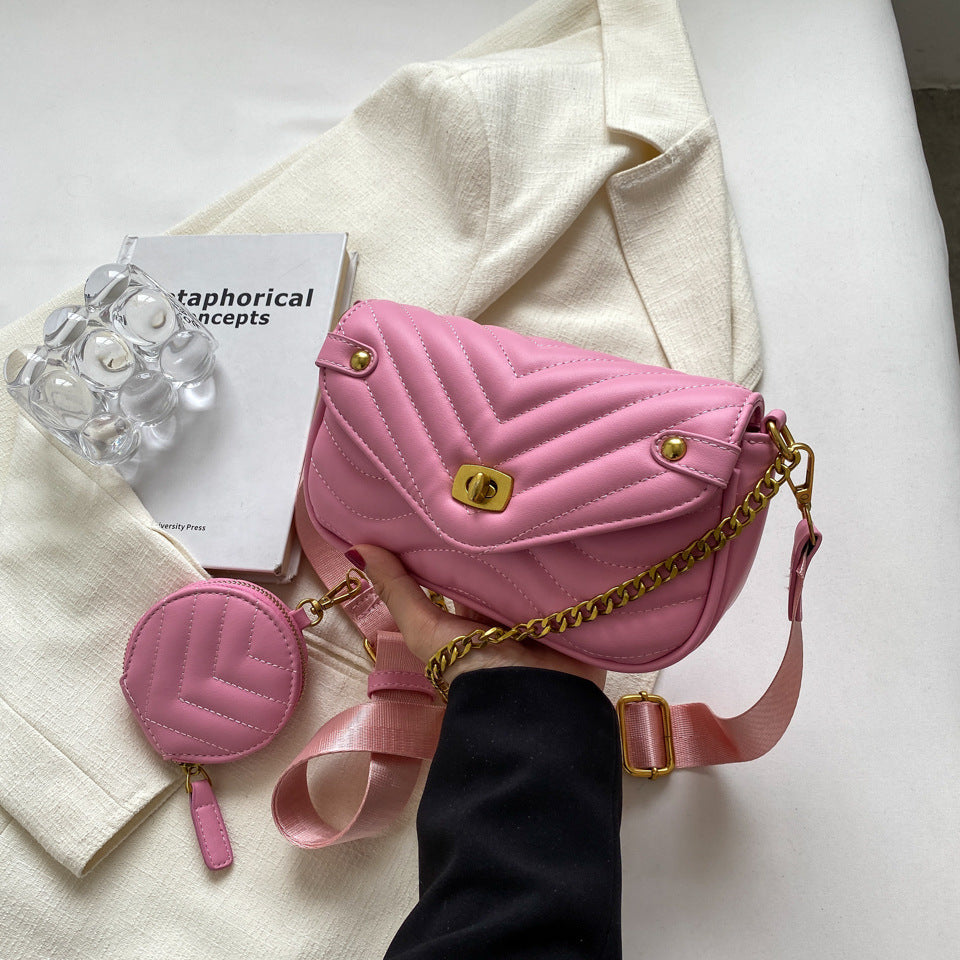 2022 New Women's Crossbody Bag Summer Shoulder Bag Trendy Small Niche Design Chain Embroidery Zipper Bag