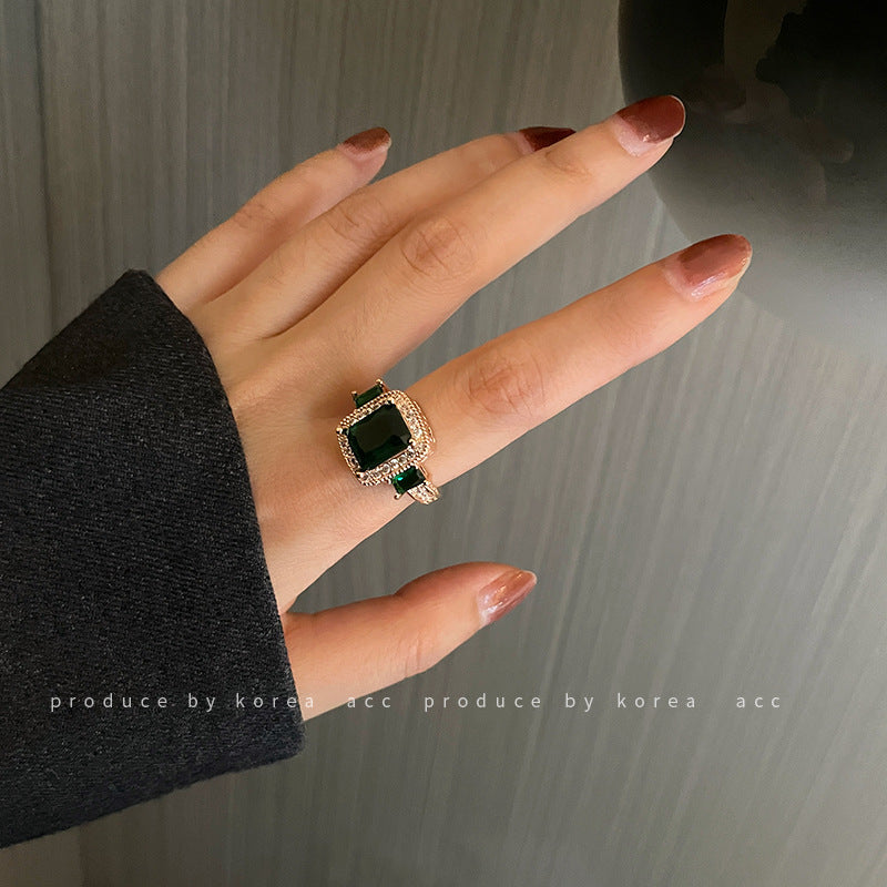 Real Gold Plated Emerald Inlaid Diamond Flower Bracelet Niche Light Luxury Versatile Bracelet Vintage Elegant High-end Jewelry