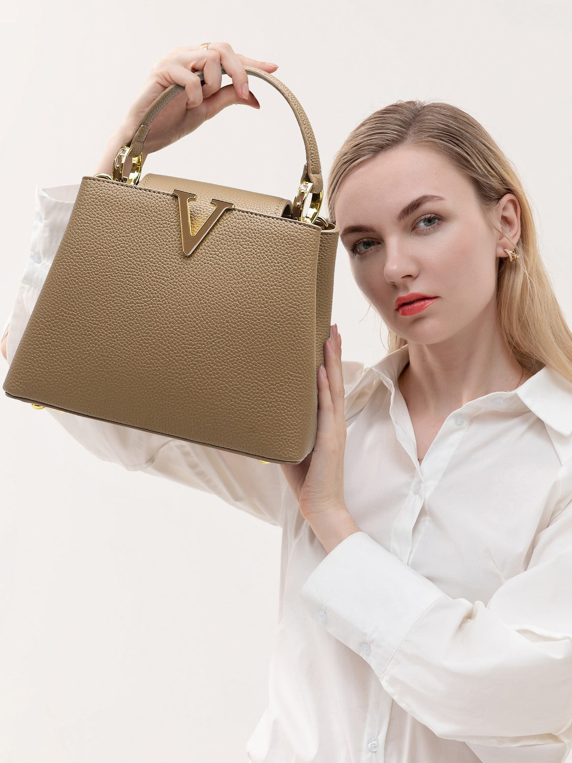 Women's Handbag 2025 Fashion Versatile Bucket Bag High-end Feel Large Capacity Commuter Crossbody Bag Women's Bag