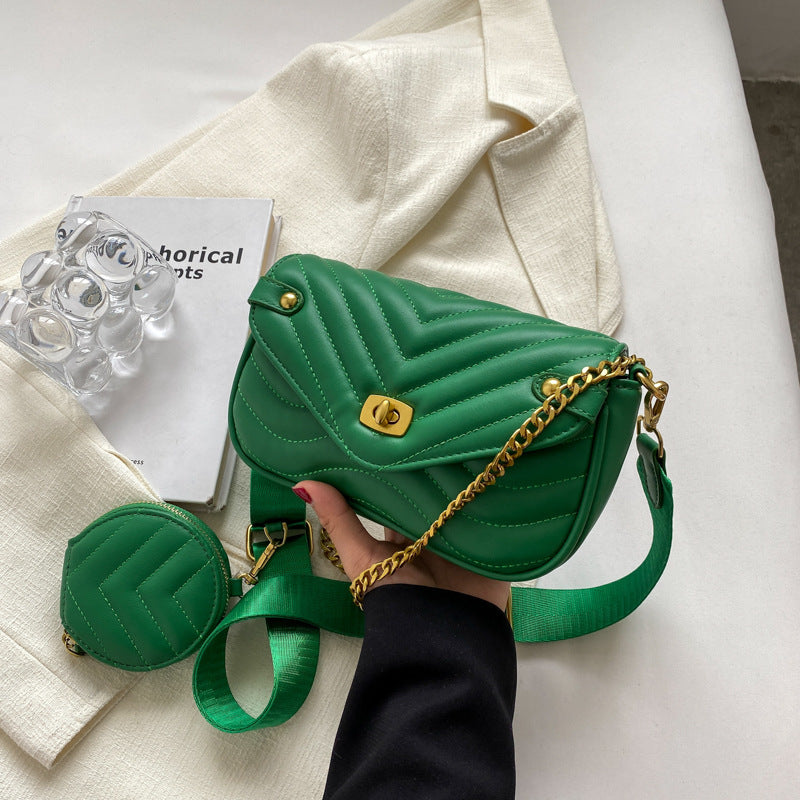 2022 New Women's Crossbody Bag Summer Shoulder Bag Trendy Small Niche Design Chain Embroidery Zipper Bag
