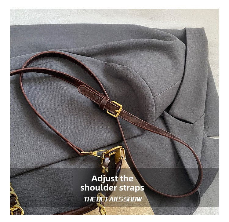 Chanel Style Retro Large Capacity Tote Bag for Women 2025 New Color-Block Chain Underarm Bag Versatile Handbag Shoulder Bag